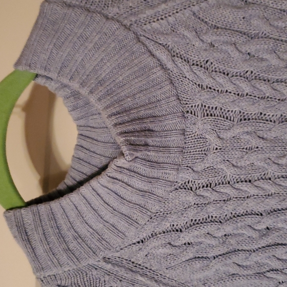 Shirttail sweater - Picture 2 of 5